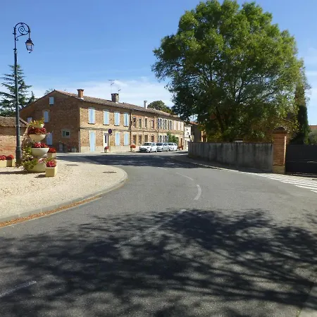 Chez Papi ゲストハウス Bazus